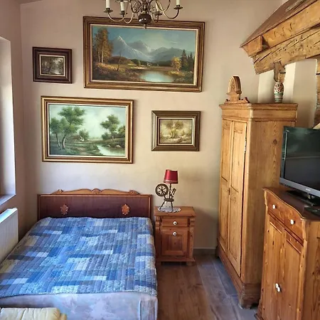 Dom Caloroczny Jozefinka W Karkonoszach Villa Kowary Exterior photo